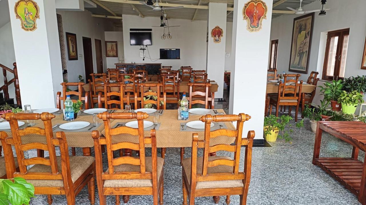 티르스 팰리스 호텔 푸쉬카르 외부 사진
